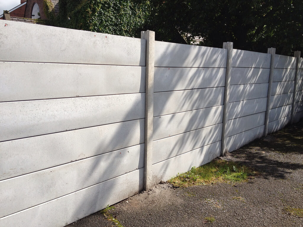 Garden Fencing - Fairybush Landscaping