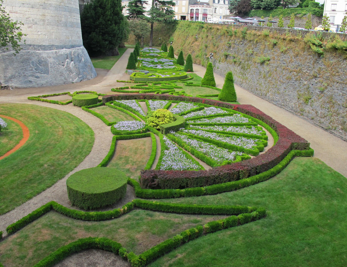 Garden and Landscape Construction - Fairybush Landscaping