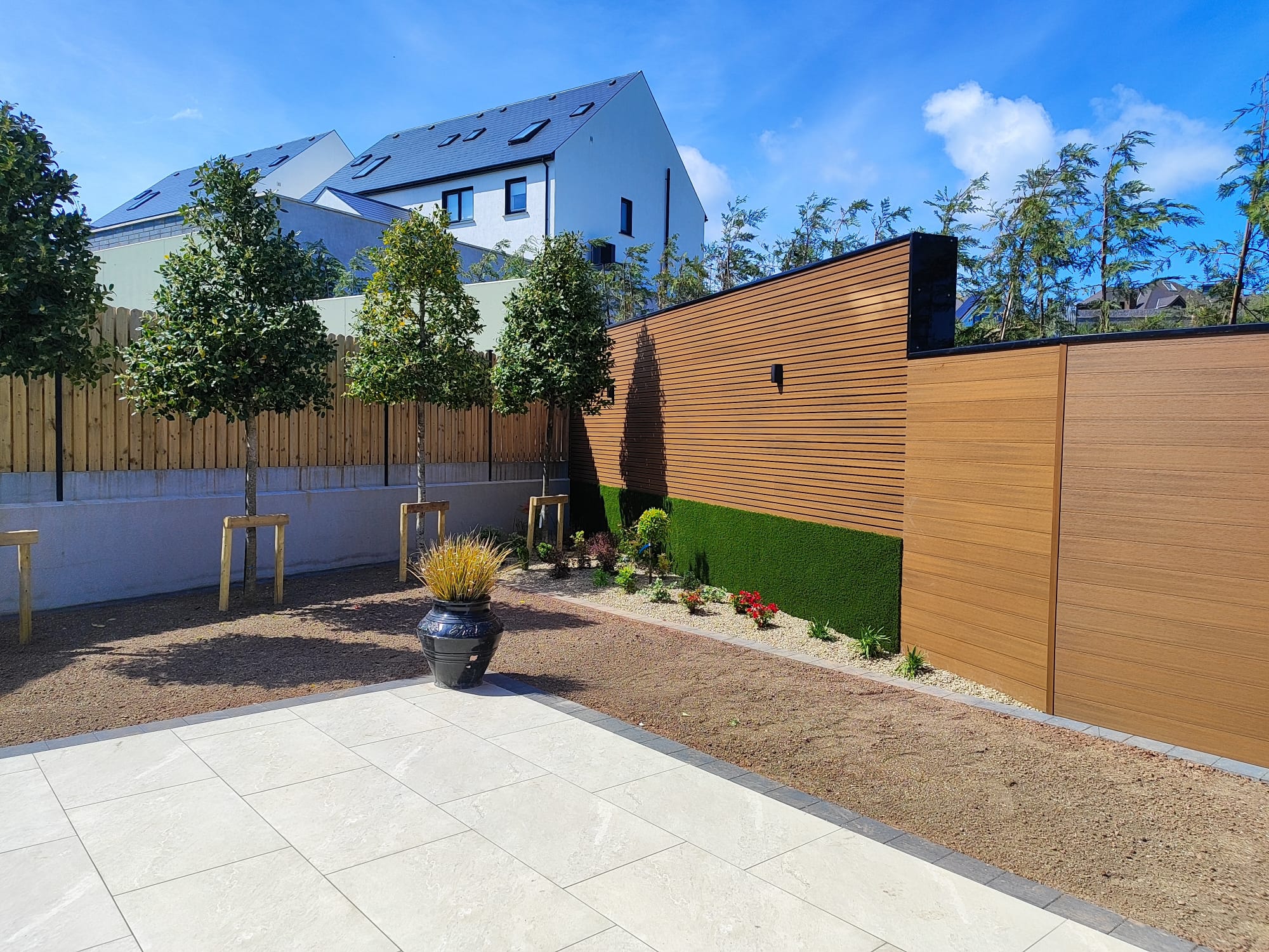 Garden Fencing - Fairybush Landscaping